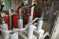 Capacitor banks protection, cautions and maintenance